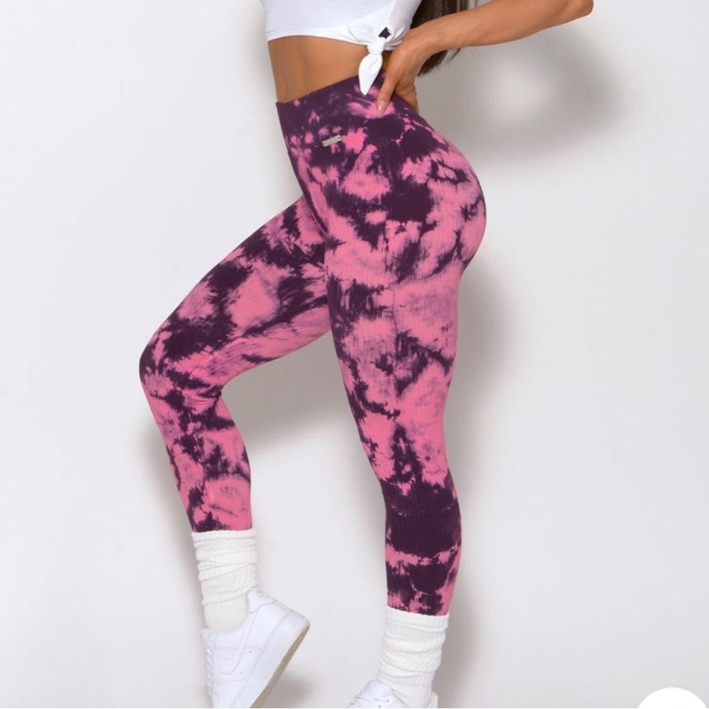 Bombshell Leggings - image 1
